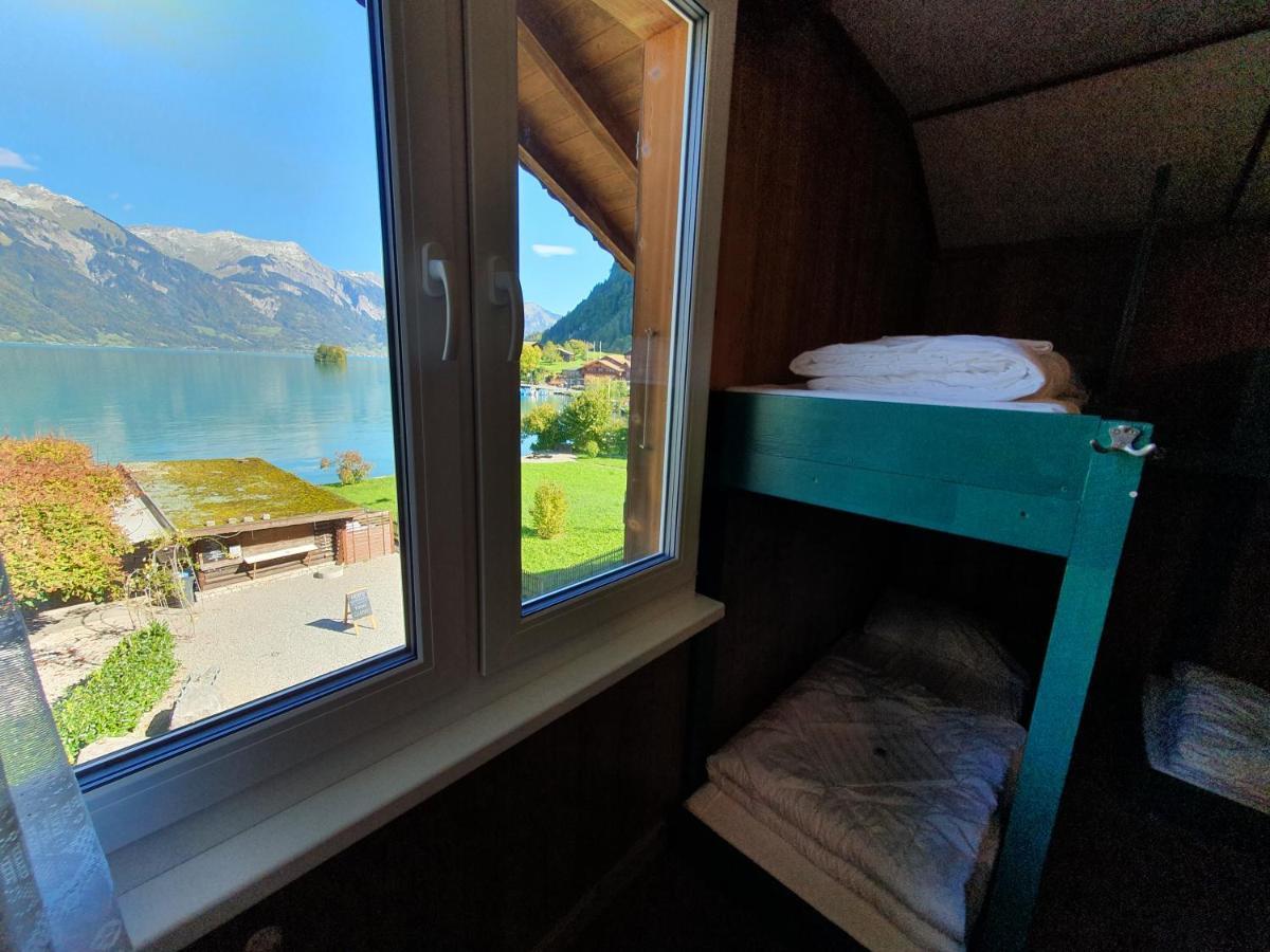 Lake Lodge Hostel Albergue Iseltwald