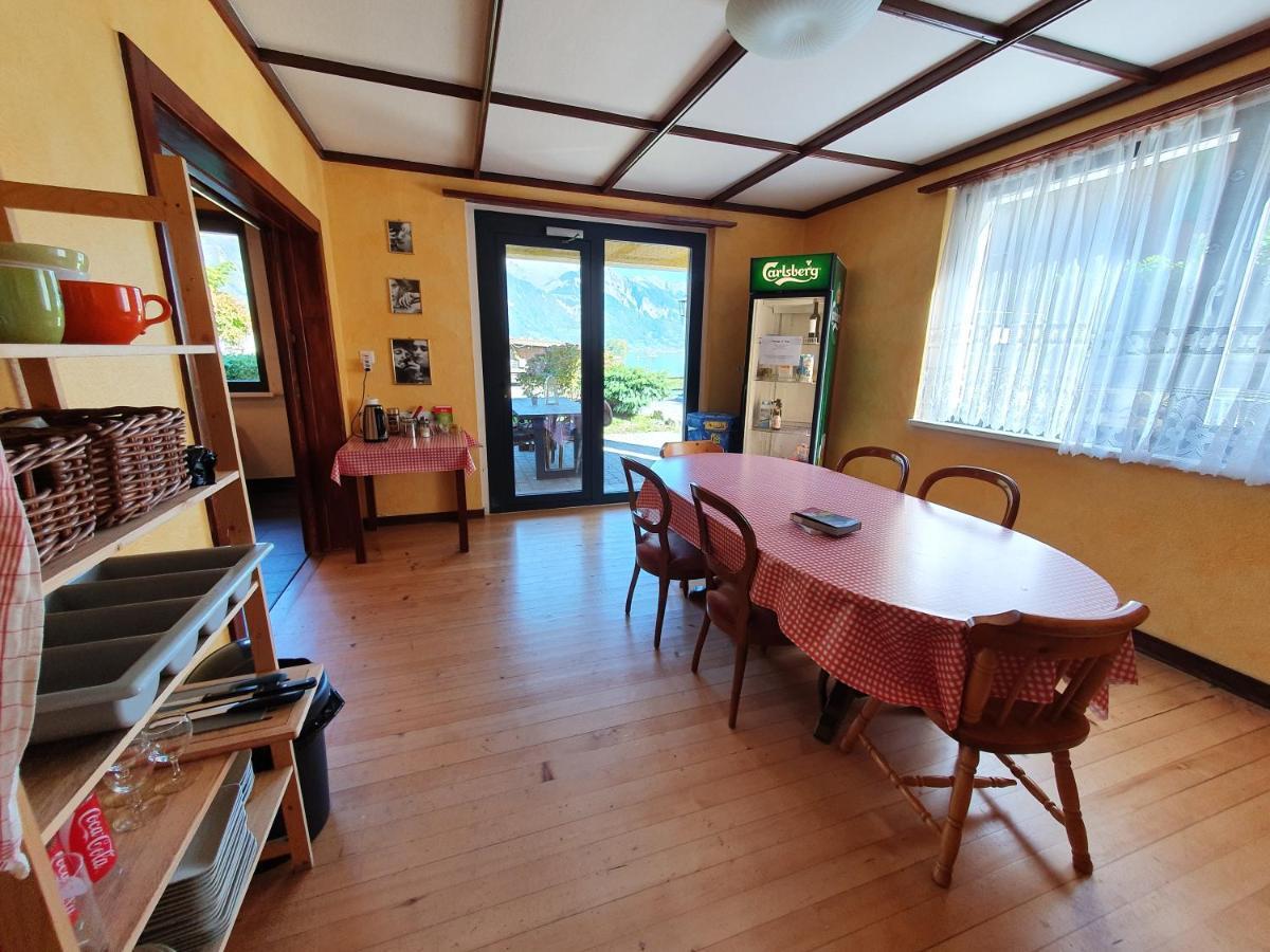 छात्रावास Lake Lodge Hostel Iseltwald